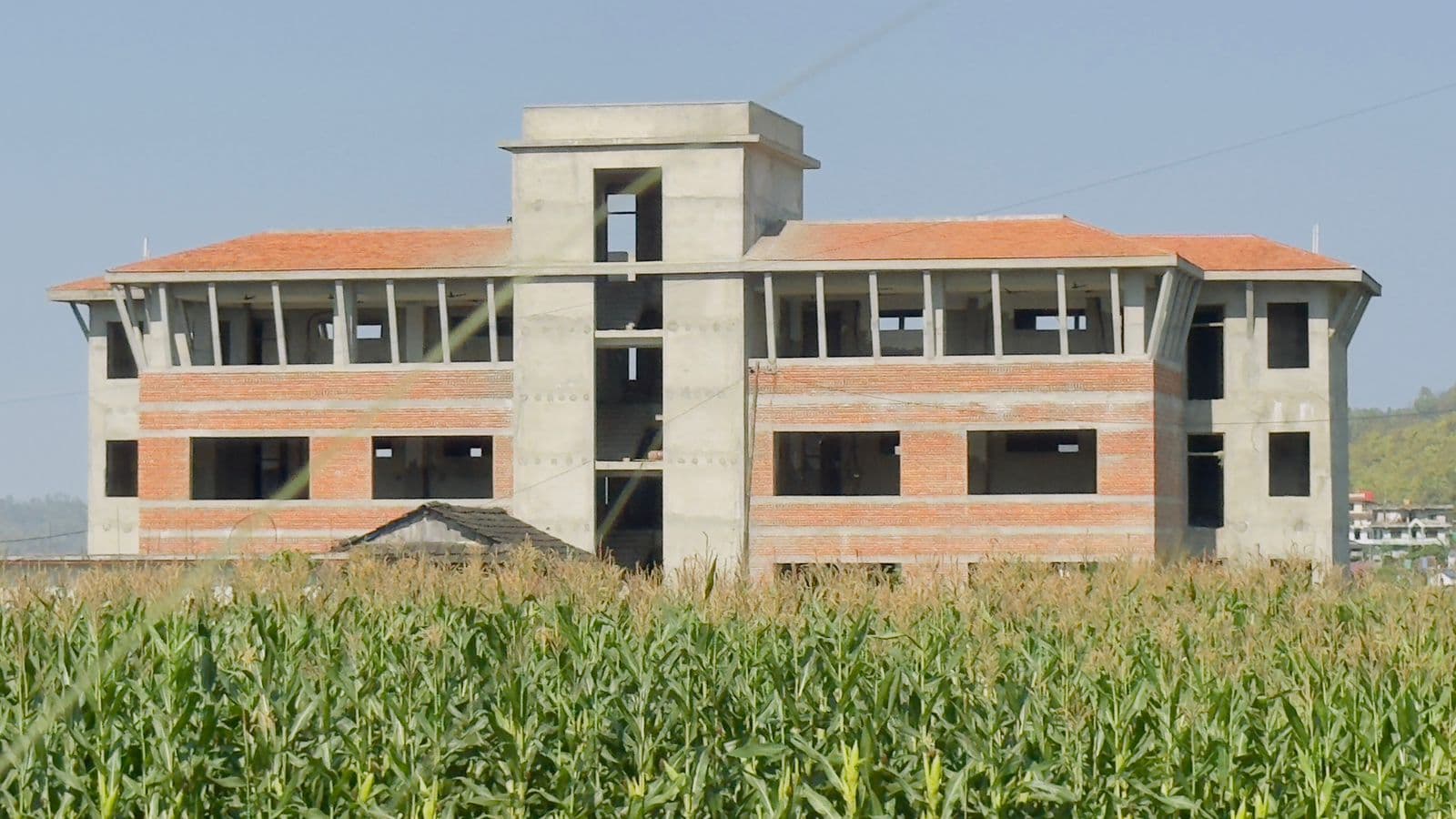 कृषि क्याम्पस मरिणको अध्यक्ष र प्रमुख प्रशासकीय अधिकृतद्धारा अनुगमन